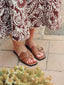 Sandalias planas cuero con hebilla
