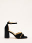 Sandalia de terciopelo negro con detalle dorado