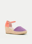 ALPARGATAS CUÑA BICOLOR LILA Y CORAL CON PULSERA