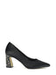 Zapato de salón negro terciopelo y tacón de pedredría