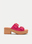 SANDALIA DE PIEL FUCSIA CON TACÓN ANCHO Y HEBILLAS