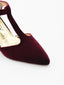 Scarpa di velluto bordeaux con fascia sul collo del piede.