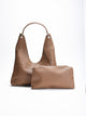 Bolsa hobo bordô feminina com nécessaire interna.