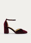 Bordeaux Velvet Room Shoes com salto médio e correia
